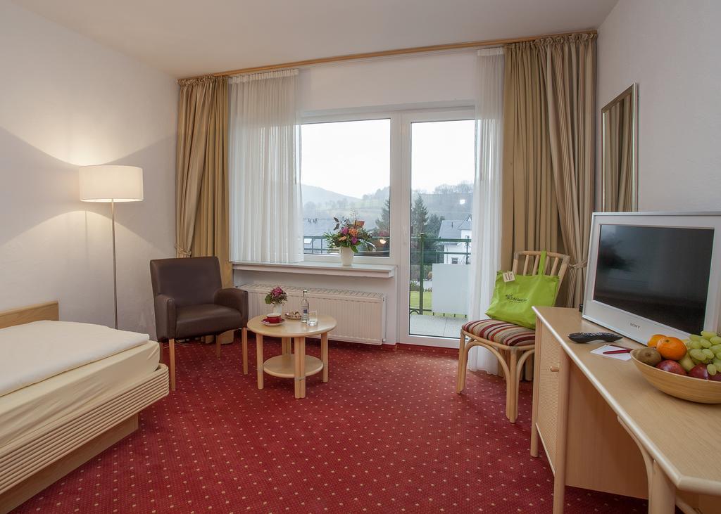 Hotel & Ferienappartements Edelweiss Willingen (Upland) Exterior foto